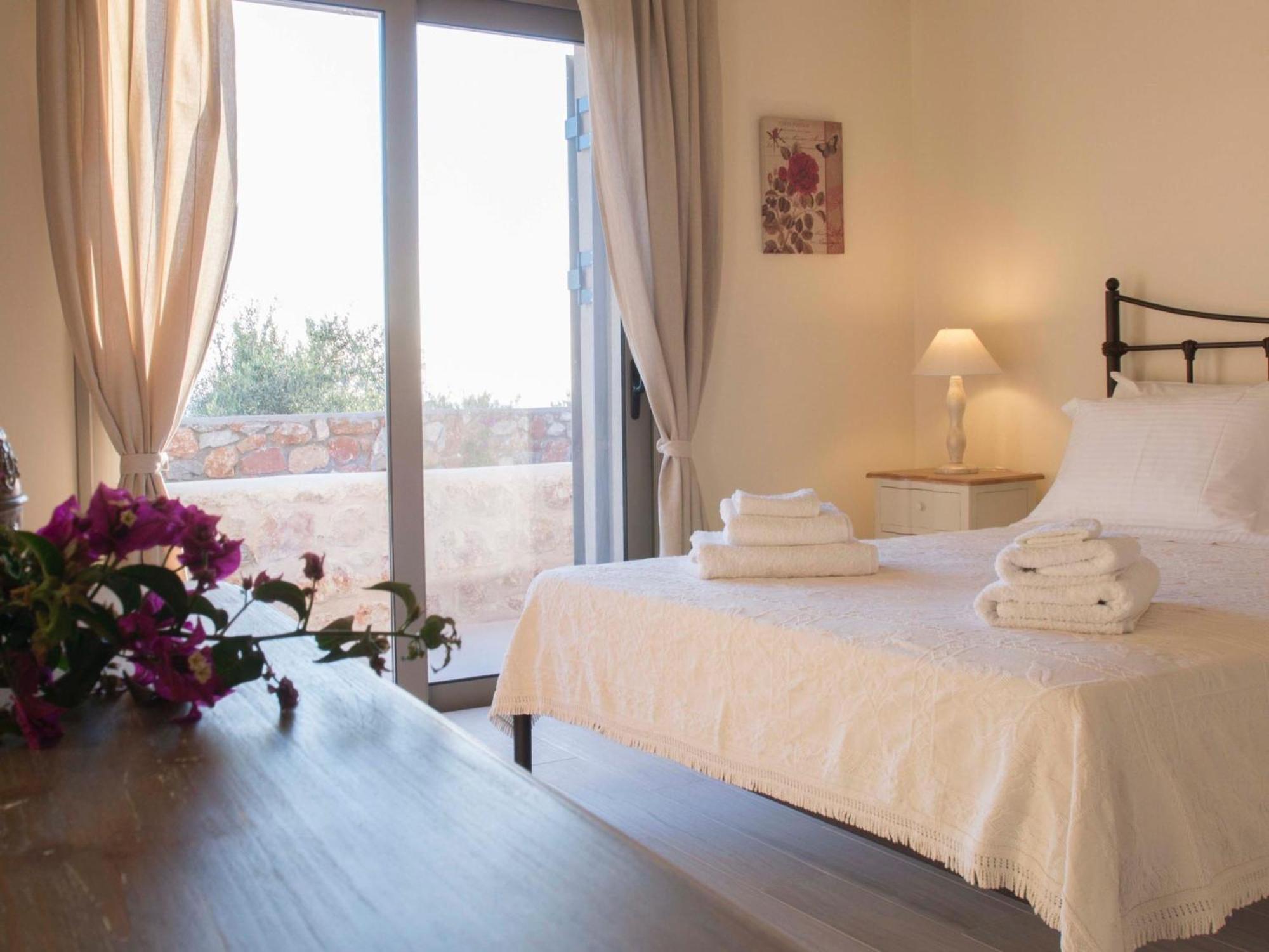 Poliana Estate Villas Riglia Екстериор снимка